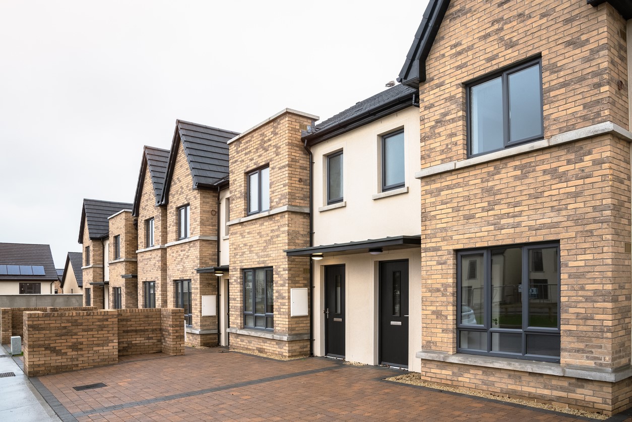 Housing navigation